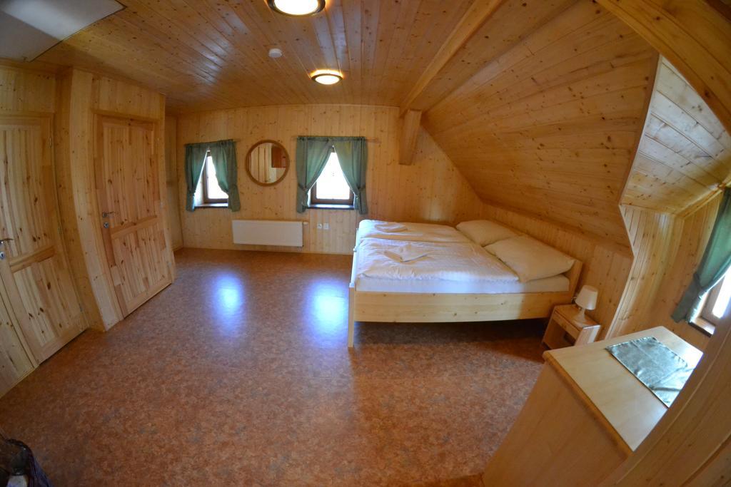 Apartmany U Jezera Na Namesti Frymburk Εξωτερικό φωτογραφία