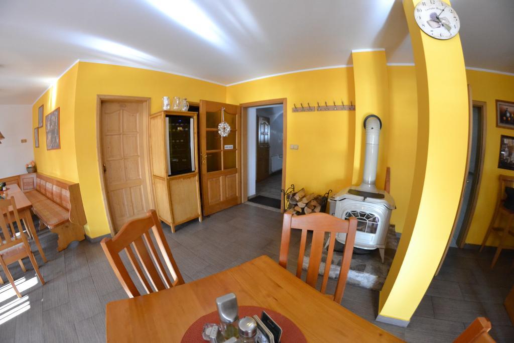 Apartmany U Jezera Na Namesti Frymburk Εξωτερικό φωτογραφία